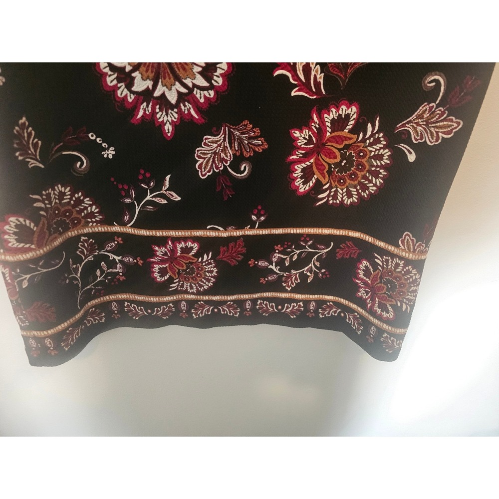 Boho R&K Floral Shift Dress Womens 8 Black Burgundy Short Sleeve Textured Knee - Picture 5 of 7